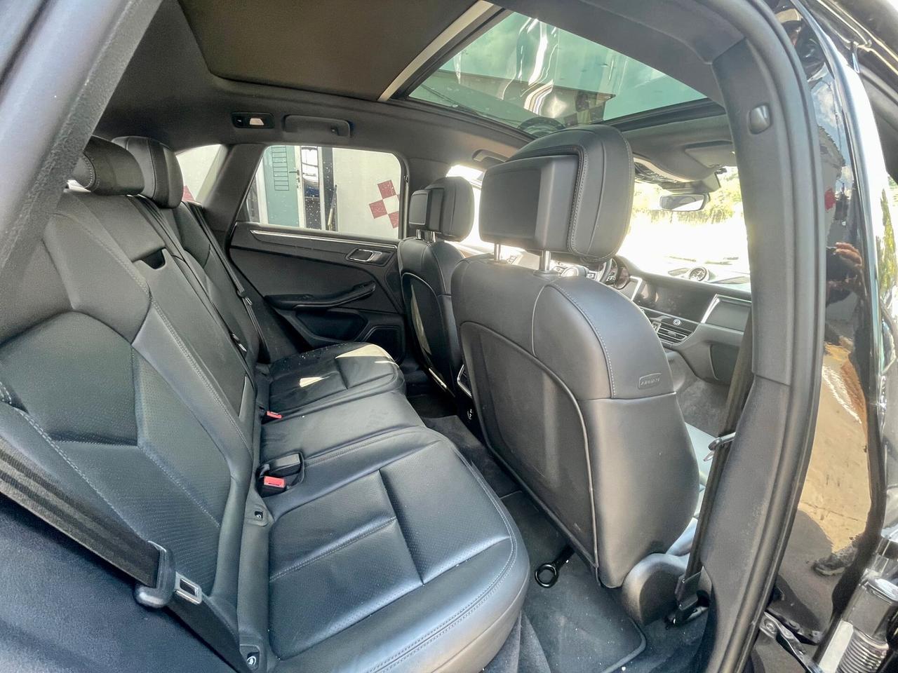 Porsche Macan 2.0 *** VEICOLO SINISTRATO VA IN MOTO ***