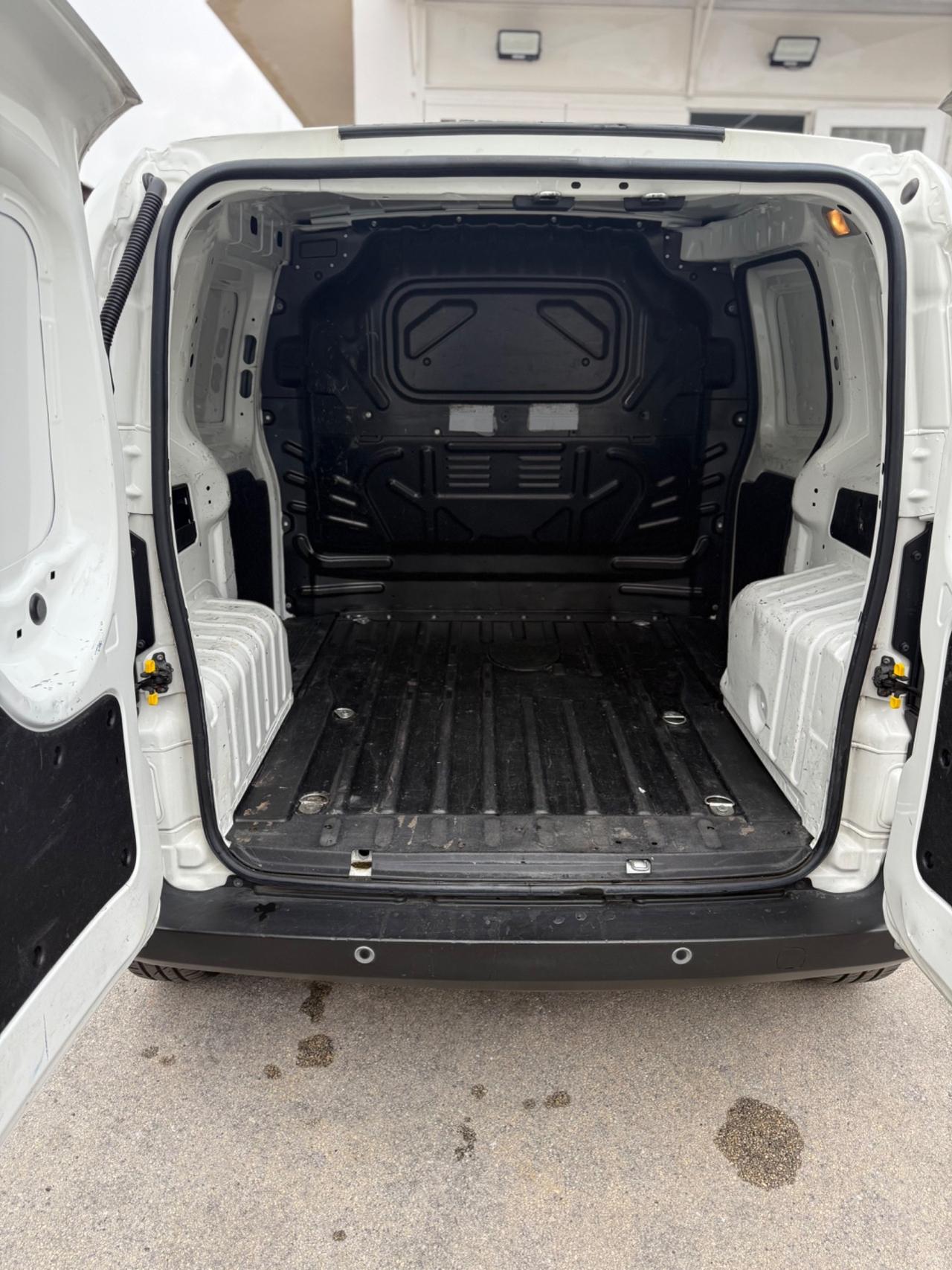 Fiat Fiorino 1.3 MJT 95CV Cargo SX
