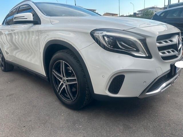MERCEDES GLA AMG AUTOMATICO 2019