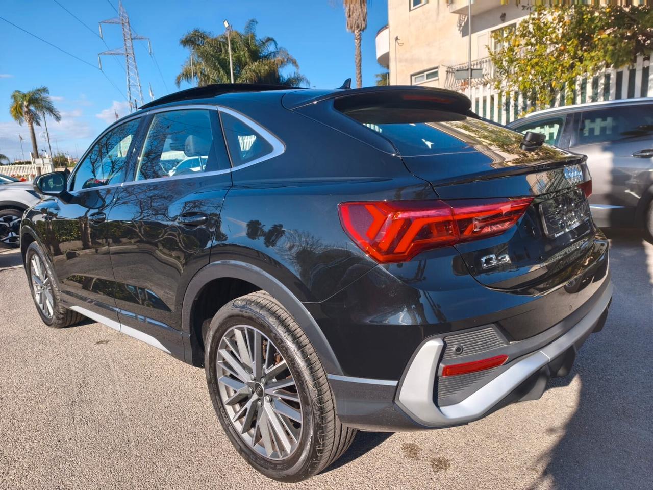 AUDI Q3 SPB 35TDI STRONIC SLINE TETTO APRIBILE