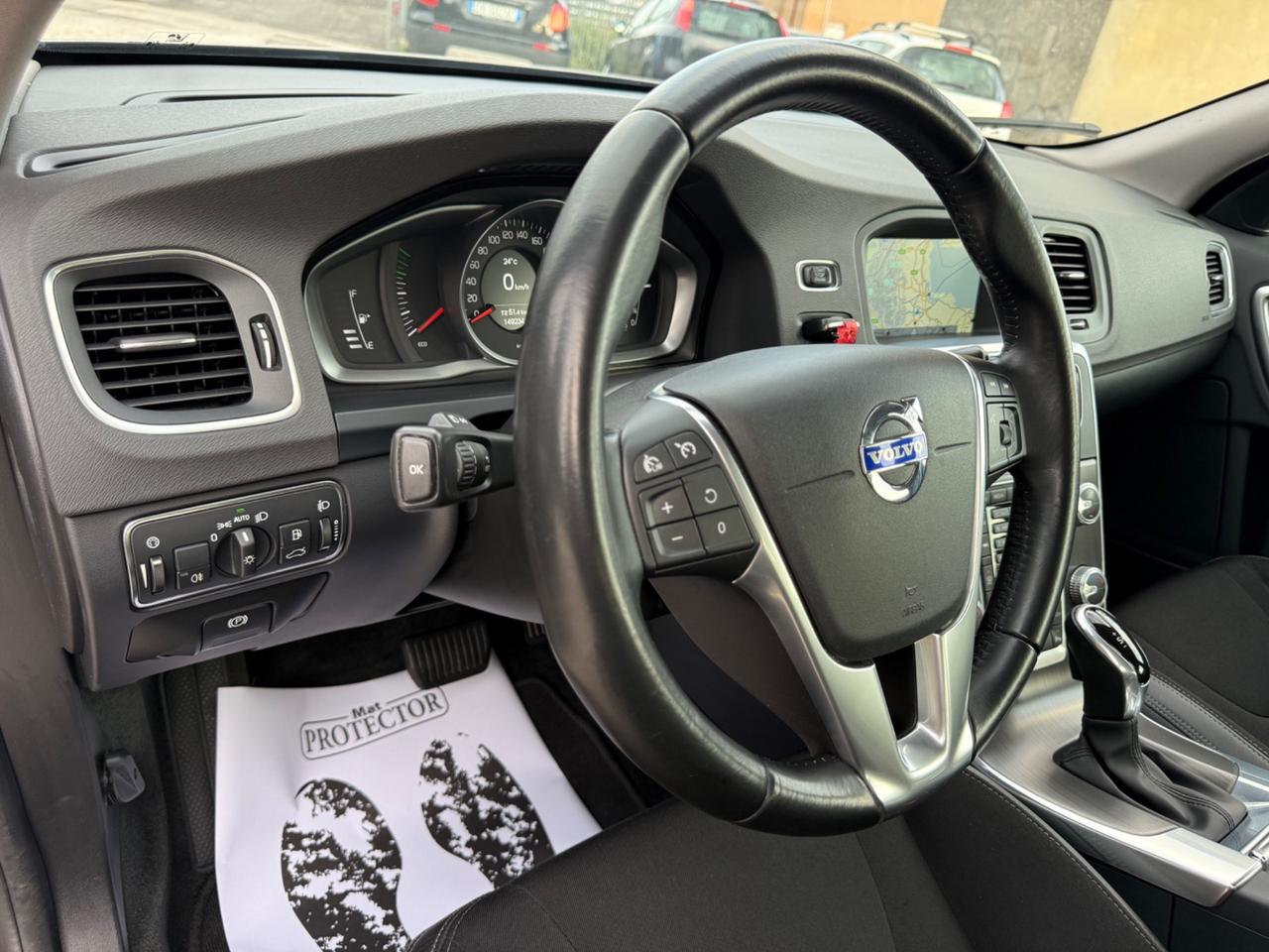 Volvo S60 D4 R-design UNICO TOP