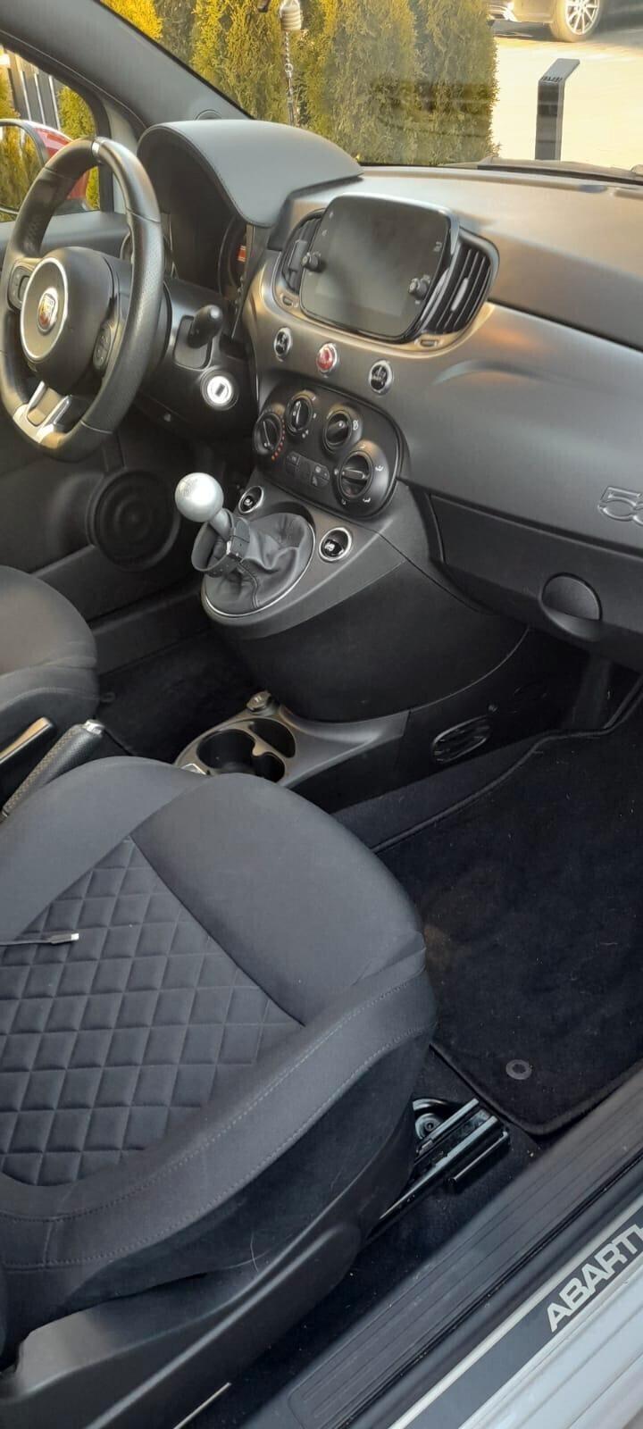 Abarth 595 1.4 Turbo T-Jet 165 CV