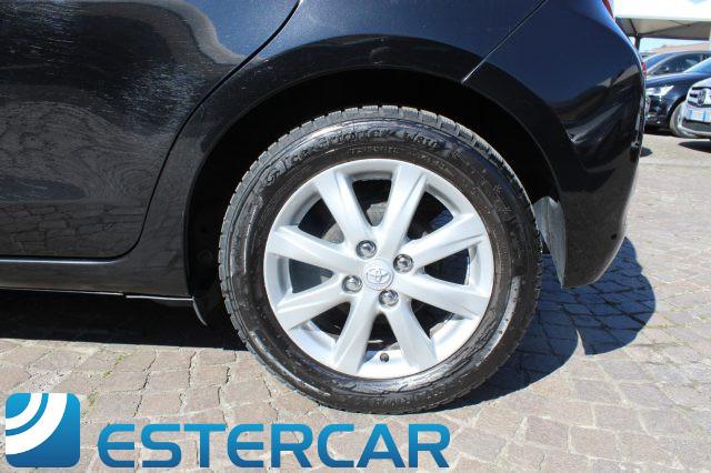 TOYOTA Yaris 1.0 5 porte Active