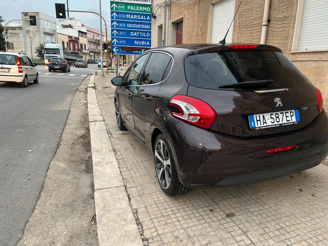 Peugeot 208 1.6 VTi 120 CV 5 porte Allure