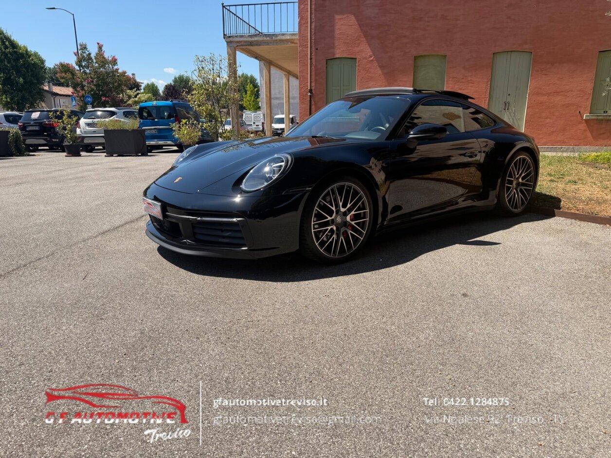Porsche 911 Coupe 3.0 Carrera 4S auto