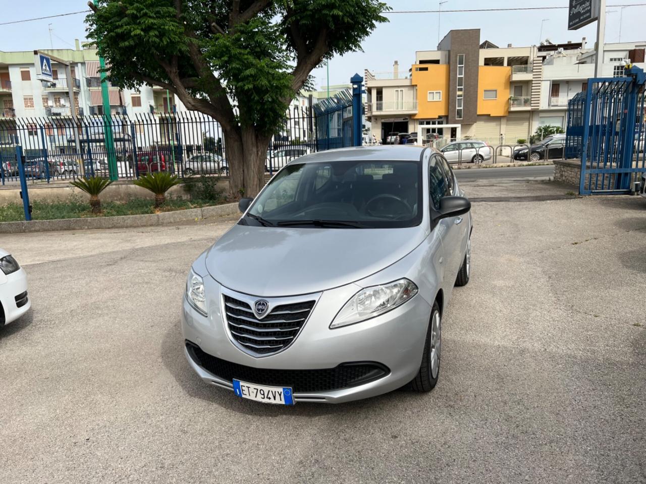 Lancia Ypsilon 1.2 69 CV S&S Silver del 12/2013