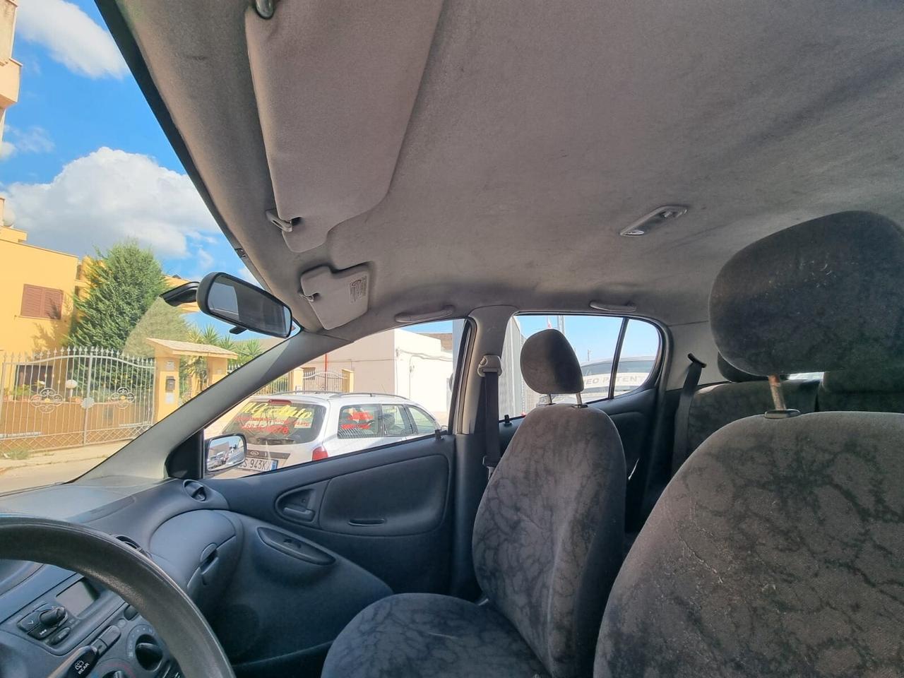 Toyota Yaris 1.4 tdi D-4D cat 5 porte