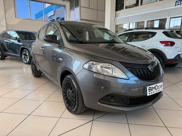 Lancia Ypsilon 1.0 FireFly 5 porte S&S Hybrid Gold