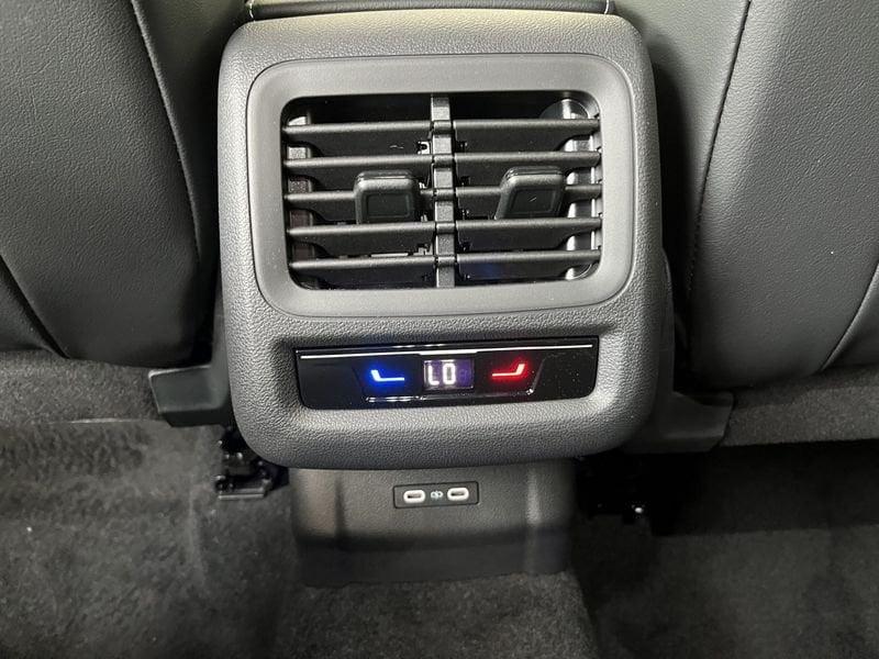 Volkswagen T-Roc T-Roc 1.5 etsi R-Line 150cv dsg