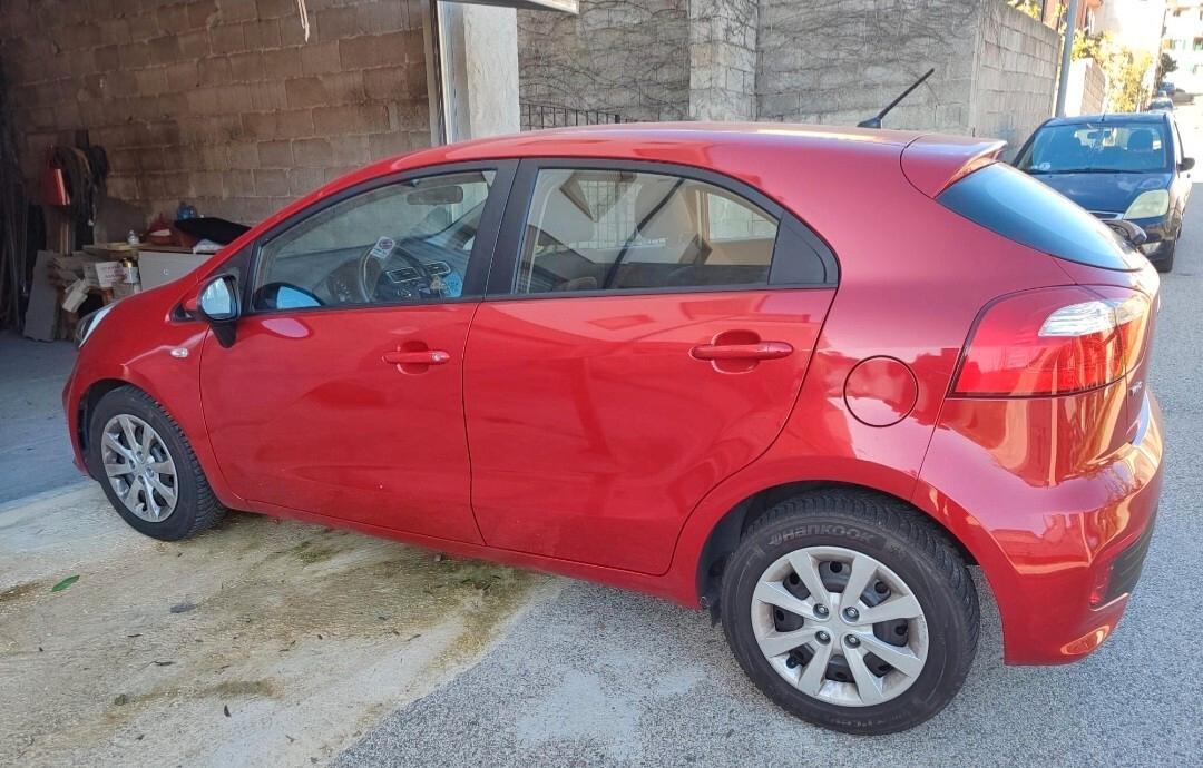 Kia Rio 1.1 CRDi 5p. Cool 38000 km
