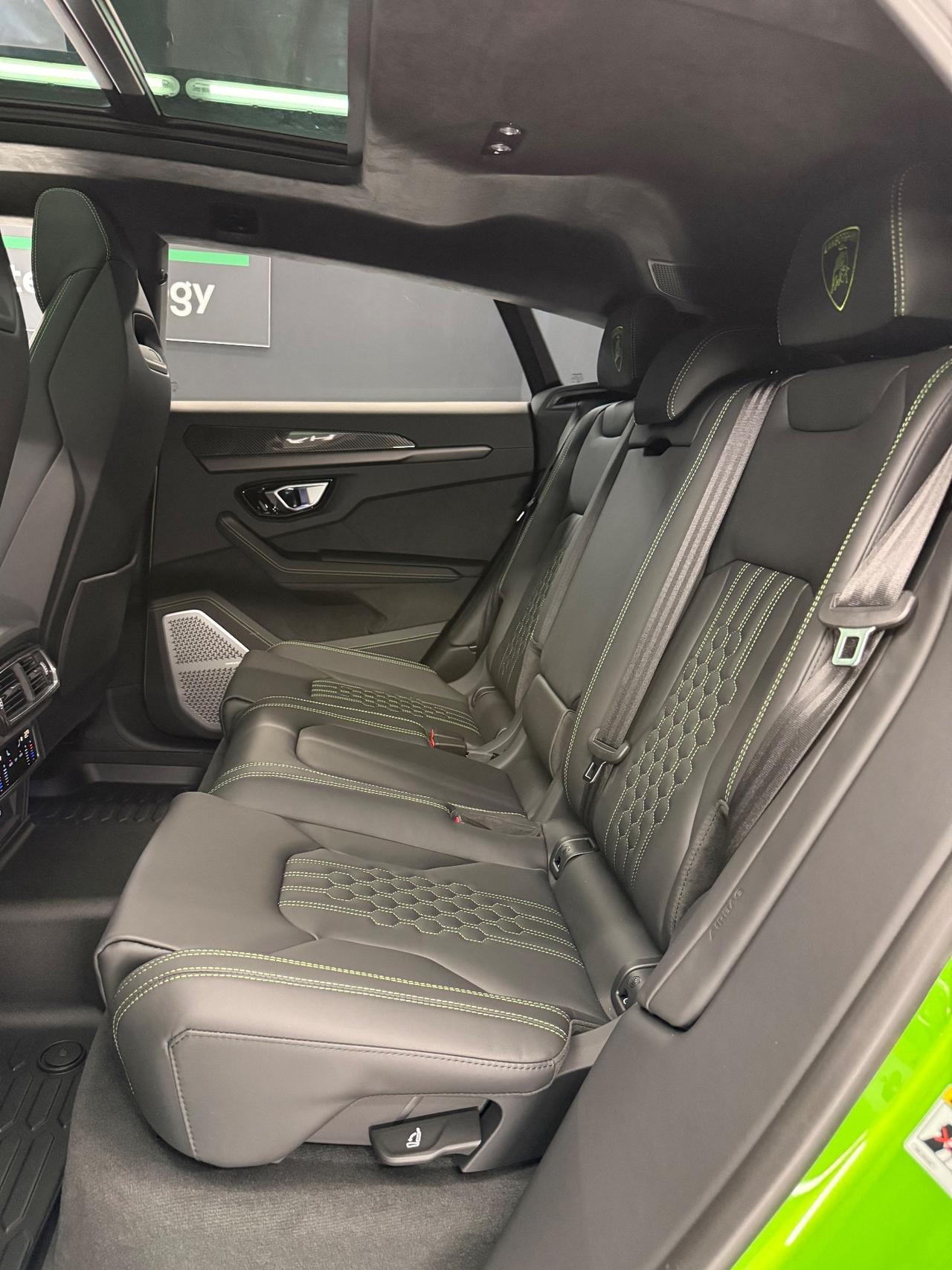 Lamborghini Urus 4.0 SE