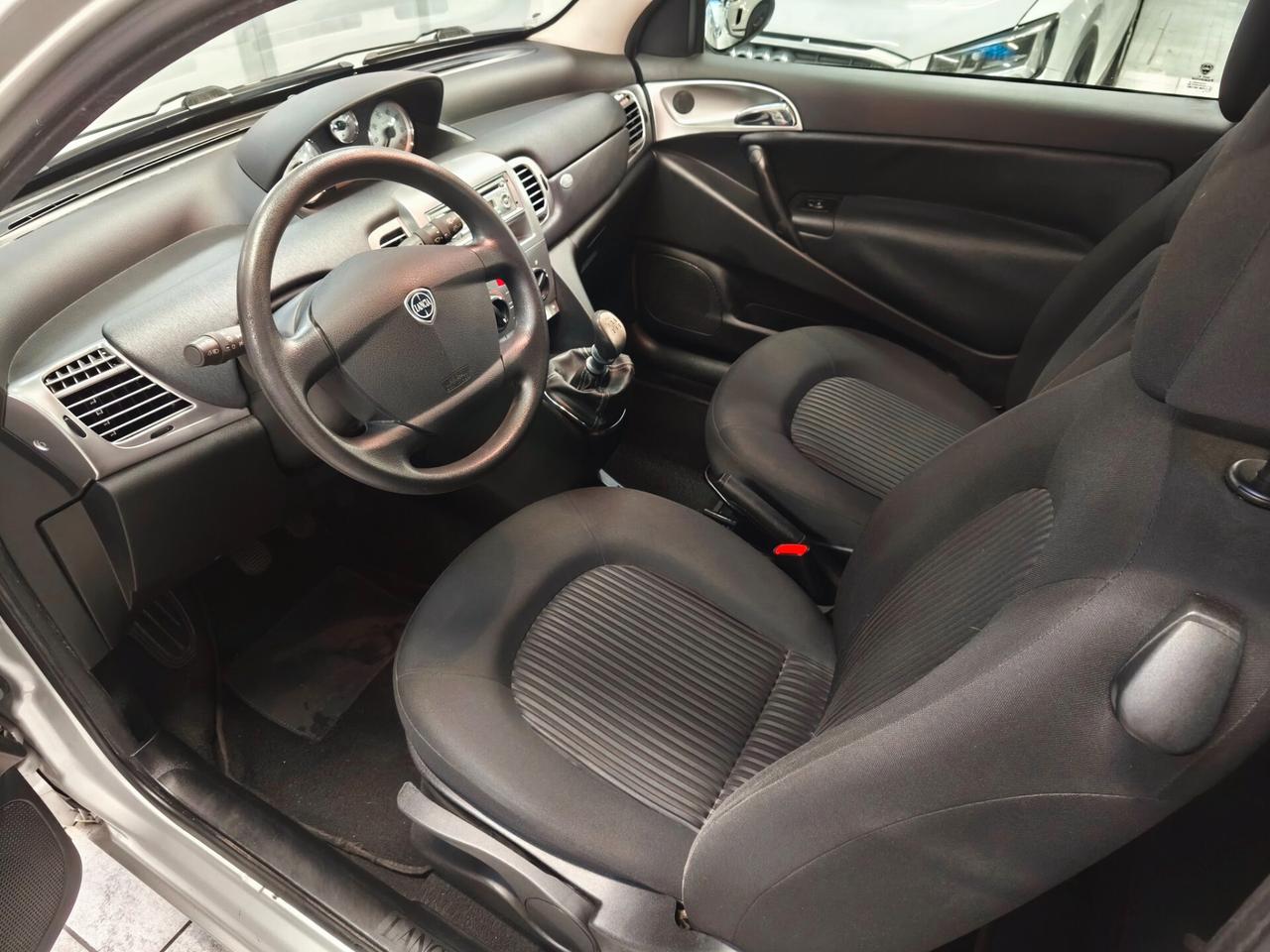 Lancia Ypsilon 1.2 Oro