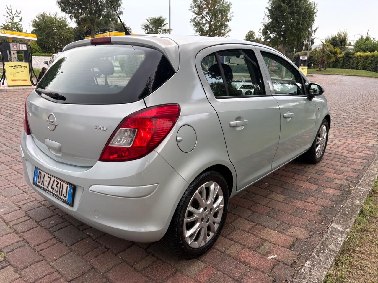 Opel Corsa 1.2 80CV 5 porte GPL-TECH Enjoy