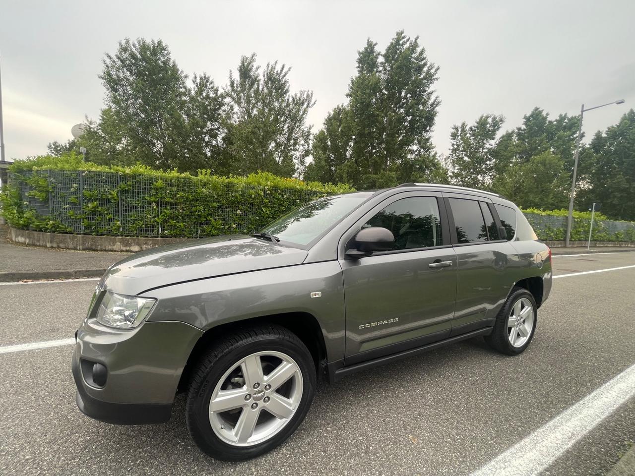 Jeep Compass 2.2 diesel, 4x4, anno 2011,con 180.000 km!