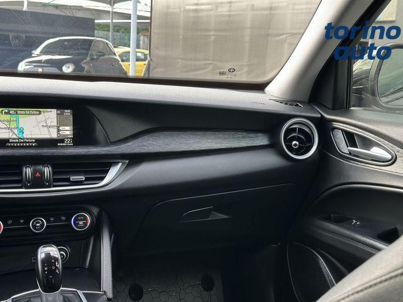 Alfa Romeo Stelvio 2.2 Turbodiesel 210 CV AT8 Q4 Executive