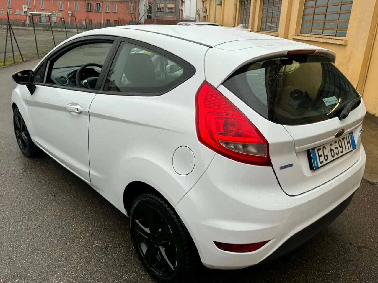 Ford Fiesta 1.4 Benz/GPL Anno 2011 Euro 5