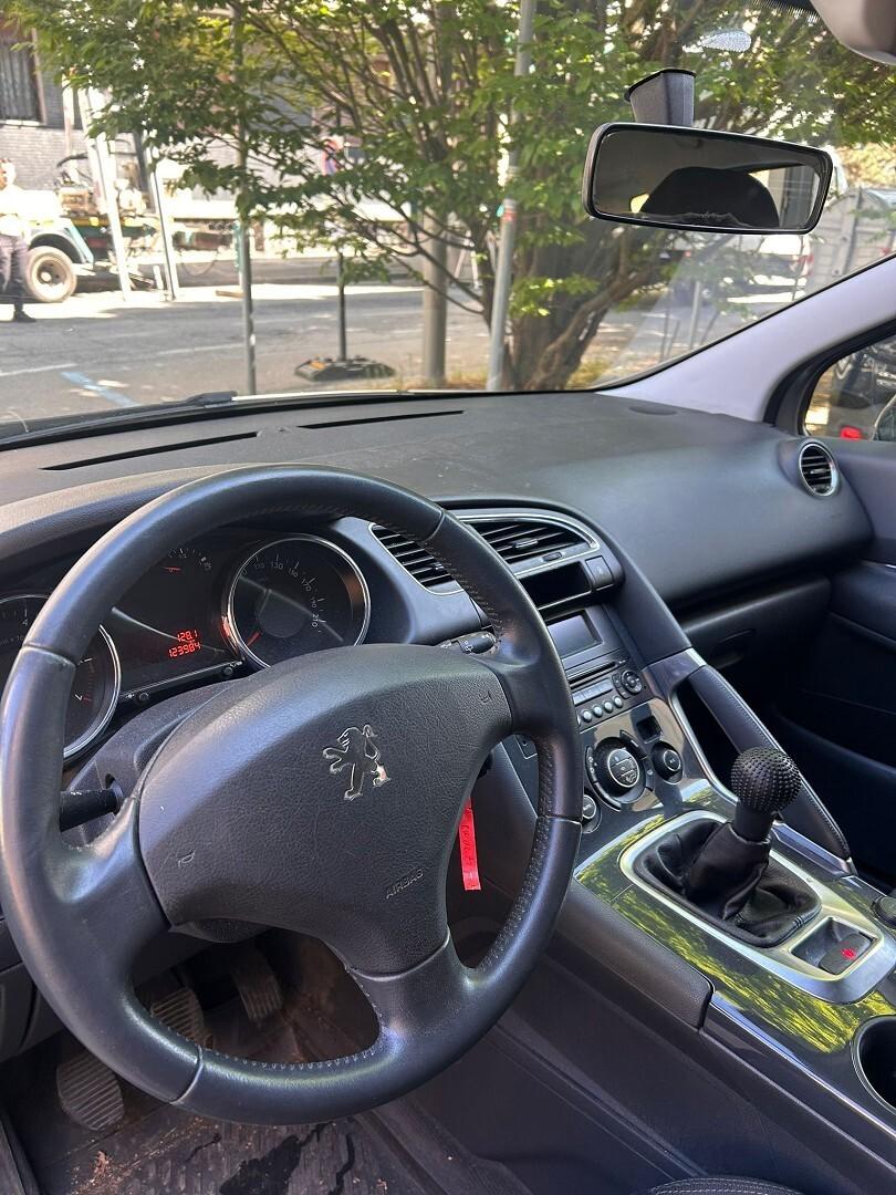 Peugeot 3008 123.000km tagliandati