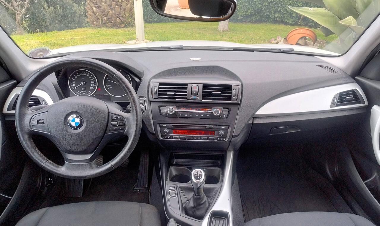 Bmw 116 116d 5p. Efficient Dynamics Urban