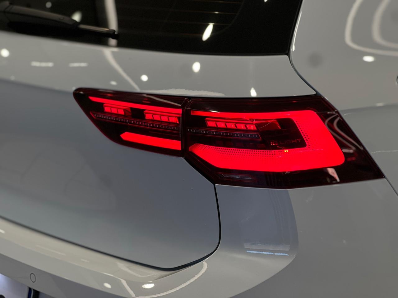 Volkswagen Golf GTI 2.0 TSI DSG