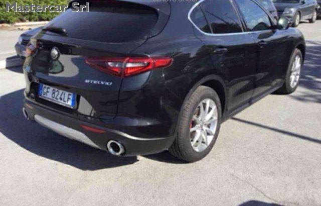ALFA ROMEO Stelvio Stelvio 2.2 t Executive Q4 190cv auto - GF824LF