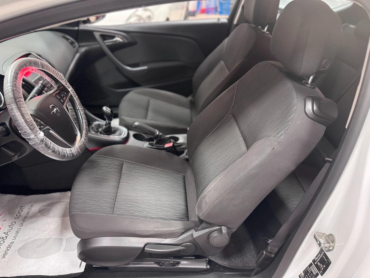 Opel Astra GTC 1.7 CDTI 110CV S&S 3 porte Cosmo