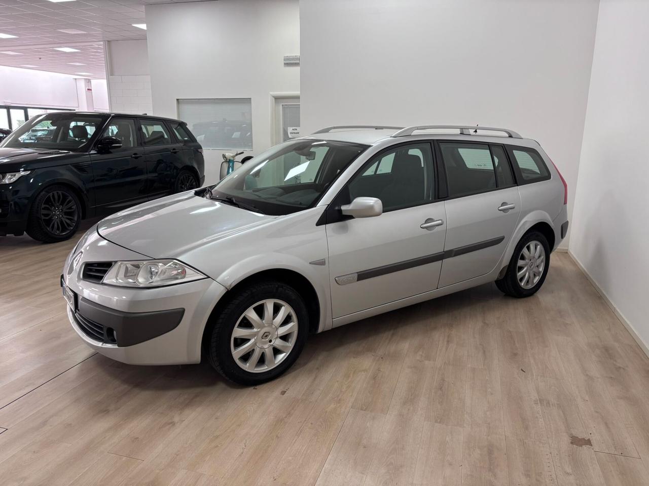 Renault Megane Mégane 1.6 16V Grandtour