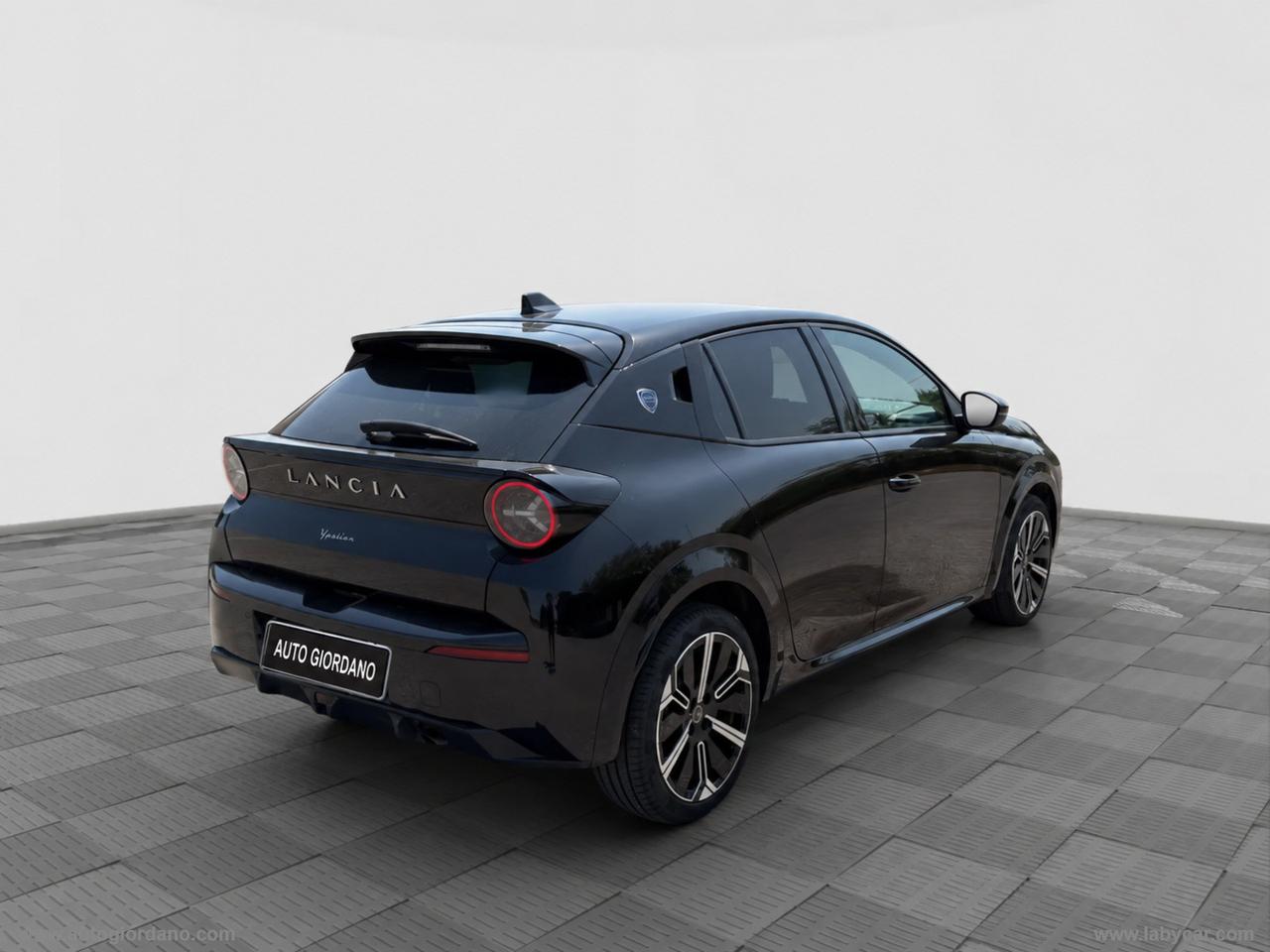LANCIA Ypsilon Hybrid e-DCT LX