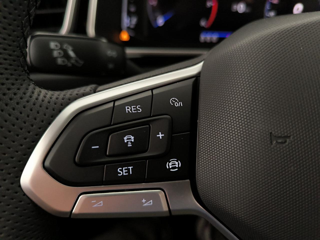 Volkswagen T-Roc 2.0 tdi r-line plus 115cv