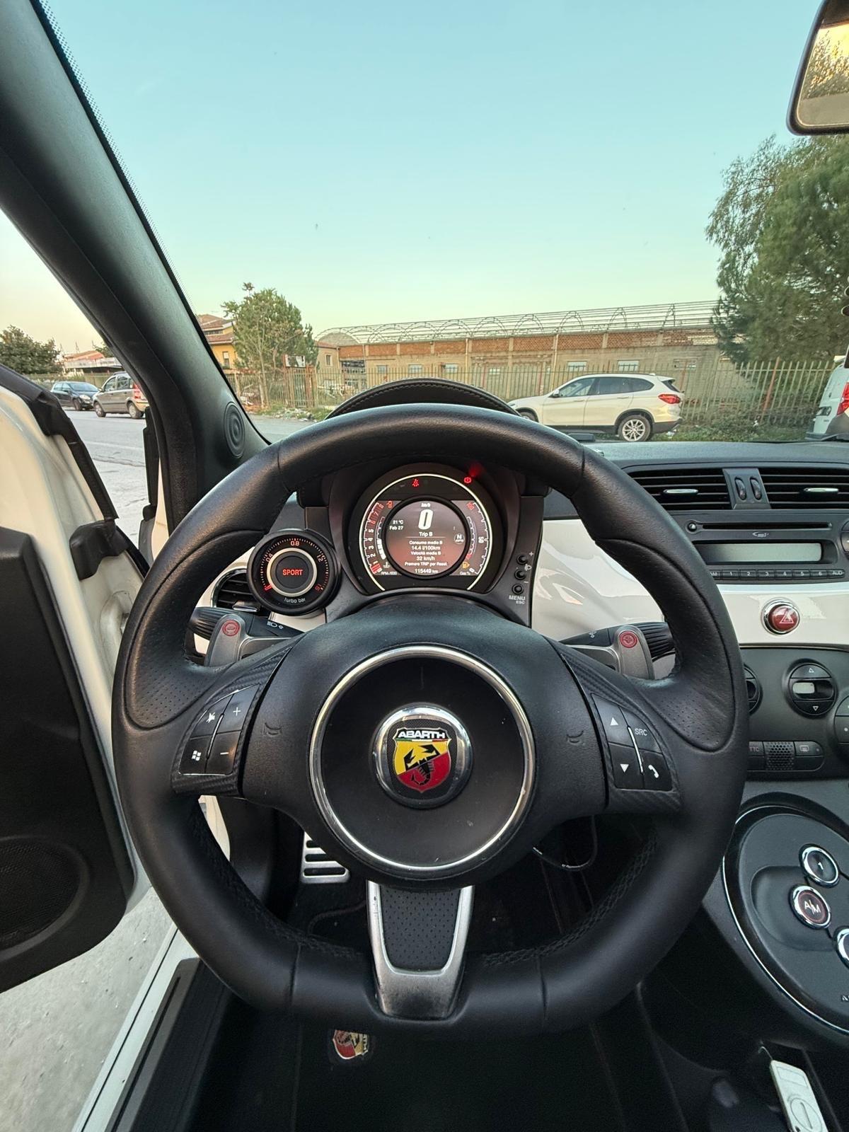 Abarth 500 C 1.4 Turbo T-Jet MTA Bicolore