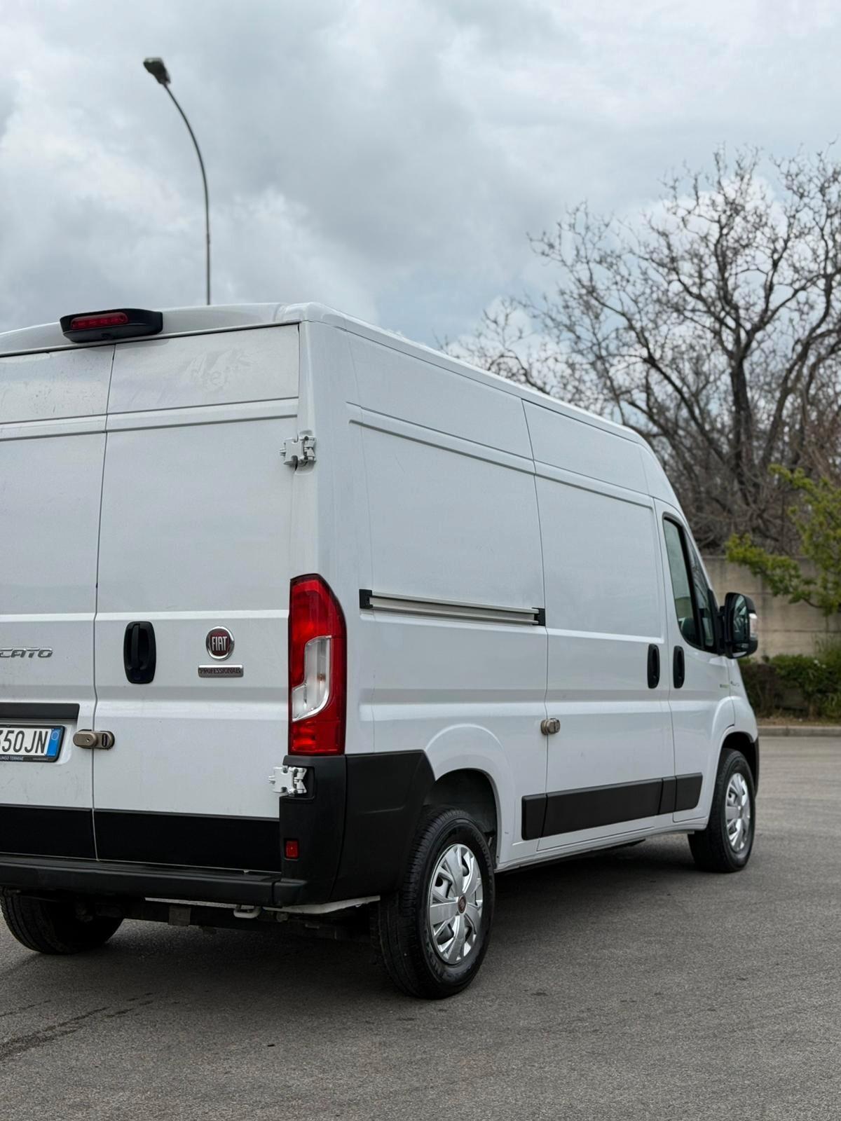 Fiat Ducato 35 122CV 2022 24 mesi garanzia iva esposta