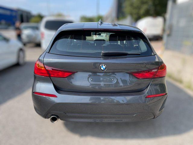 BMW 118 i 5p. Business Advantage