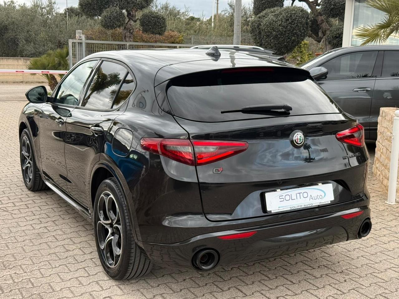 Alfa Stelvio 2.2 TD 210 CV AT8 Q4 Veloce