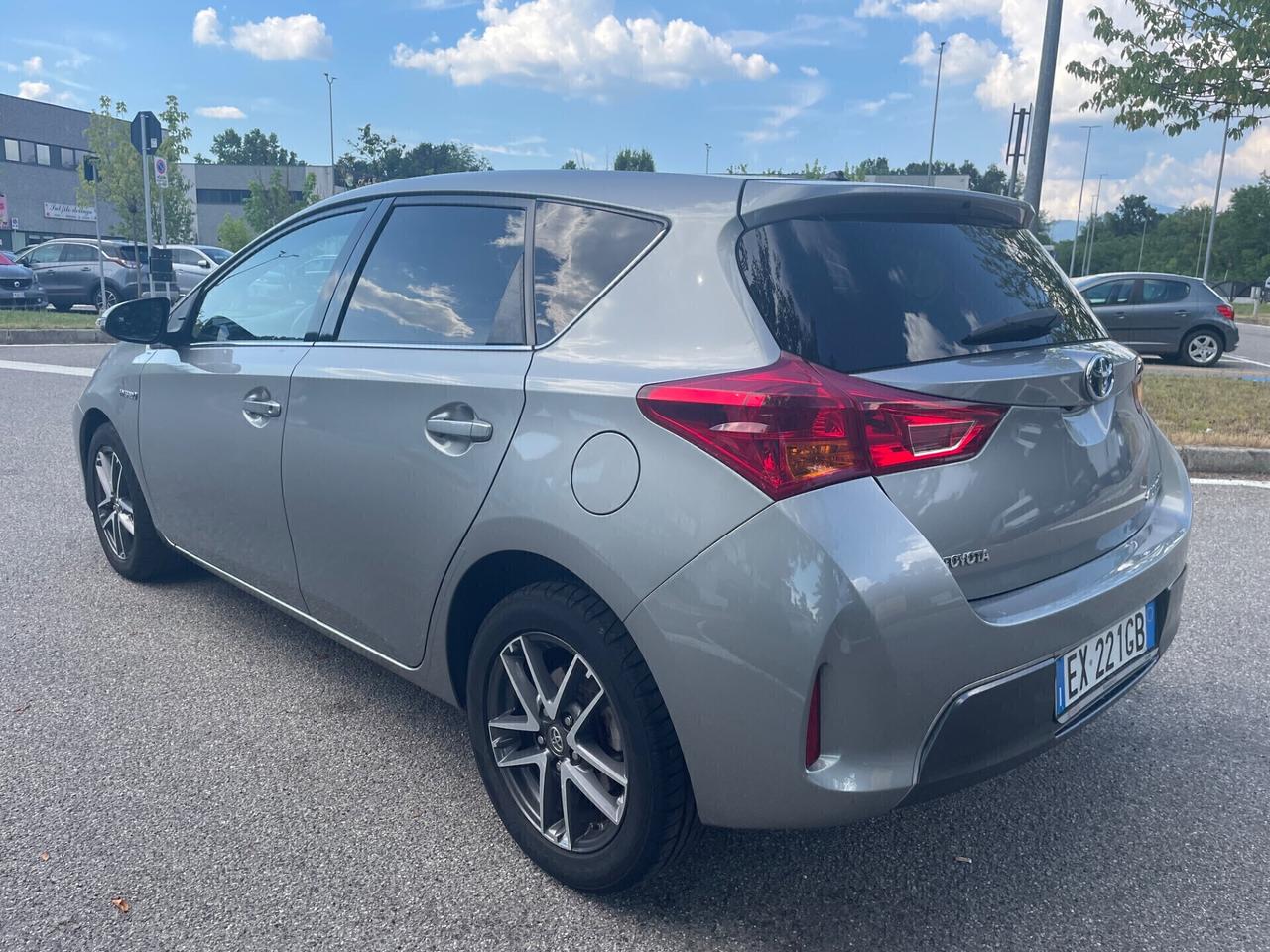 Toyota Auris 1.8 Hybrid*Neopatentati*Solo 105000km*