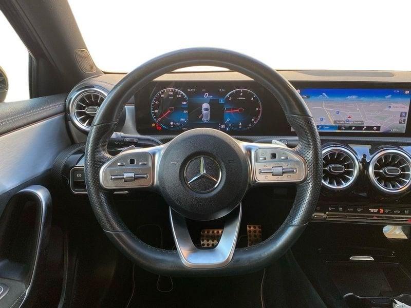 Mercedes-Benz Classe A A 180 d Premium Night edition auto