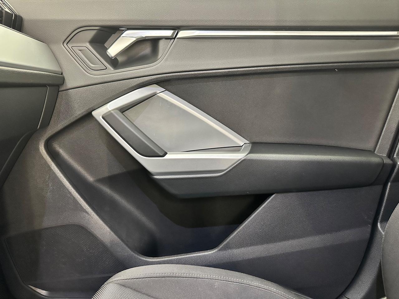 Audi Q3 35 TDI 2.0 150 CV Business Advanced 12.2018