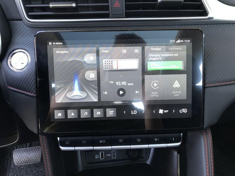 MG ZS EV Luxury 72 kWh IVA ESPOSTA * 8.700 KM!!
