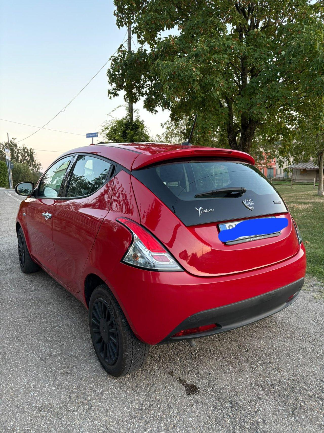 Lancia Ypsilon autovettura