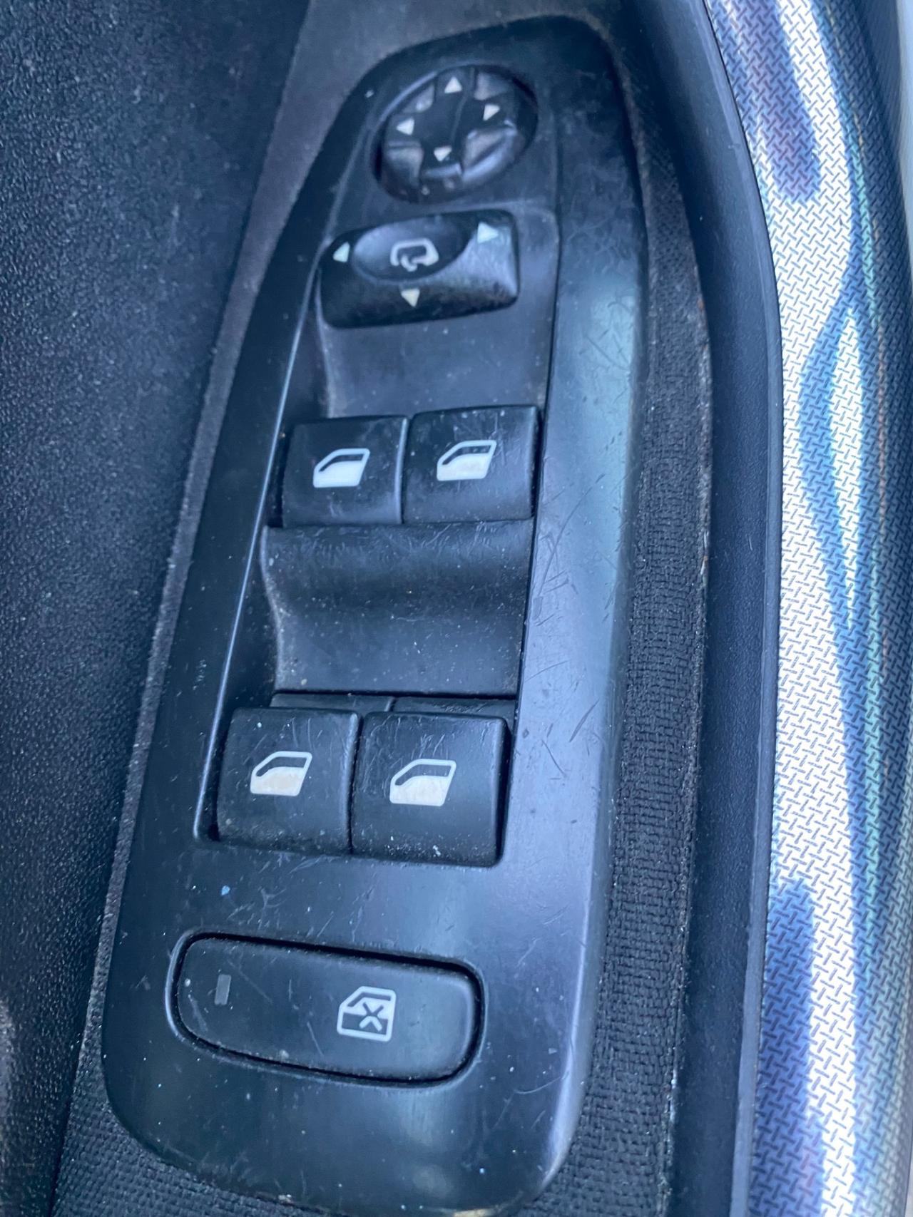 Peugeot 2008 HDI 2014 Full Navi Led Tetto