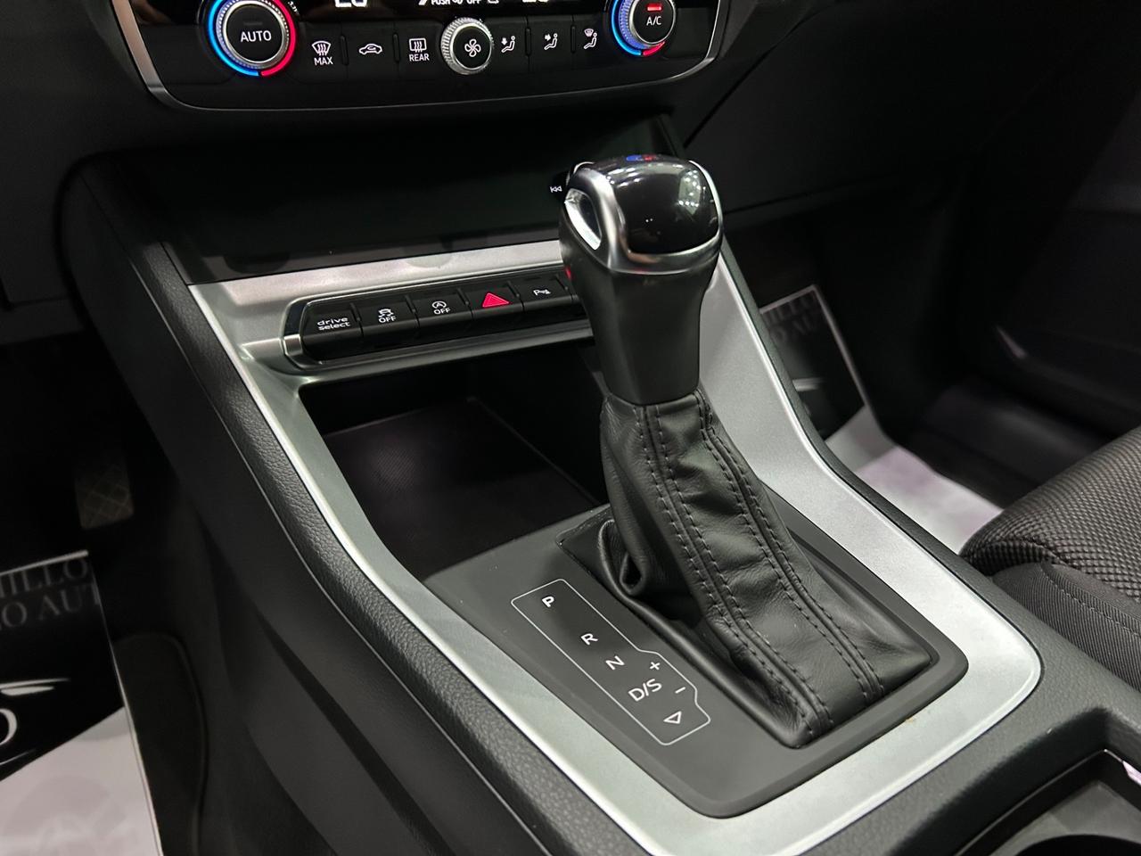 Audi Q3 35 TDI 2.0cc 150cv quattro Stronic Sline