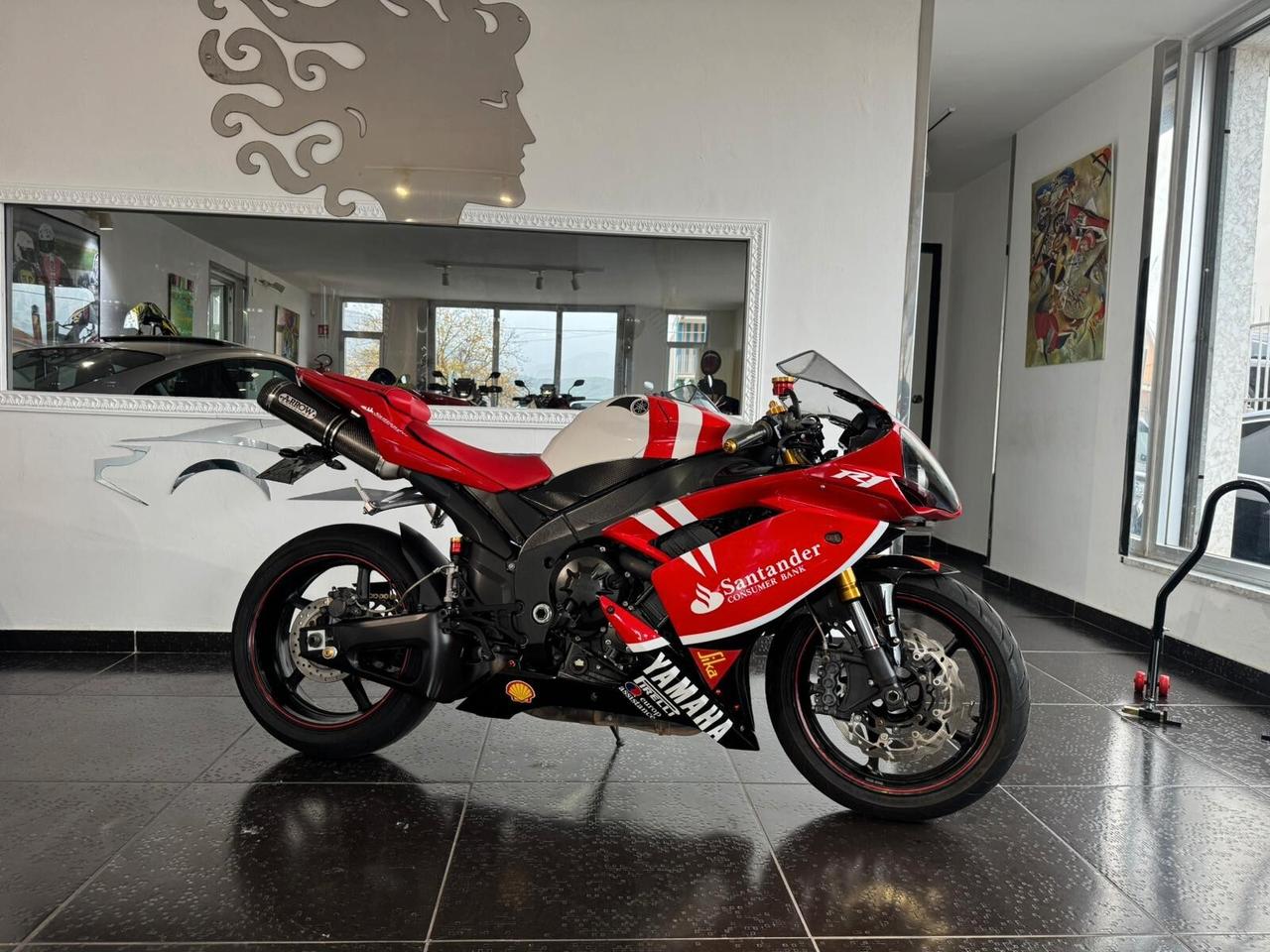 Yamaha YZF R1 santander limited edtion