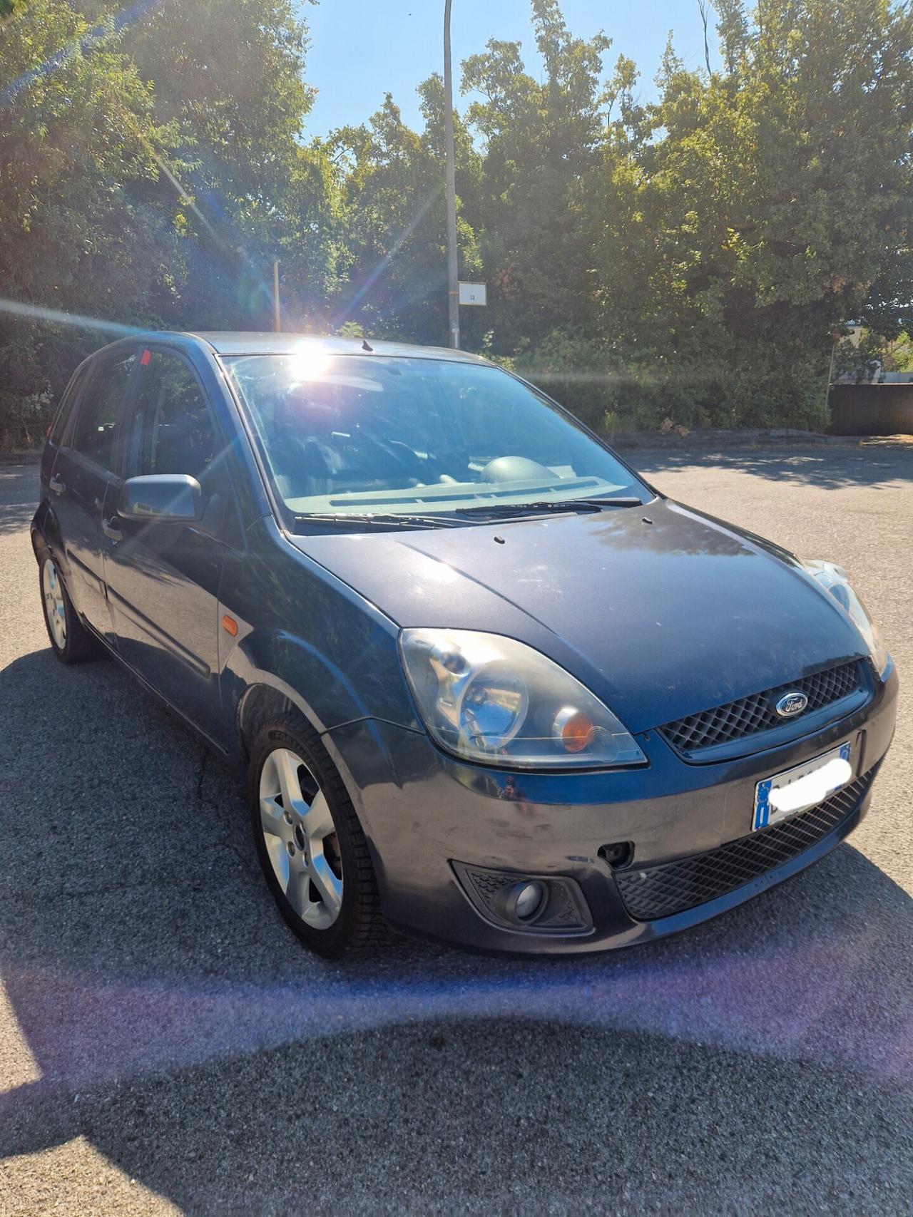 Ford Fiesta 1.2 Benz 75CV - Garanzia 12 Mesi