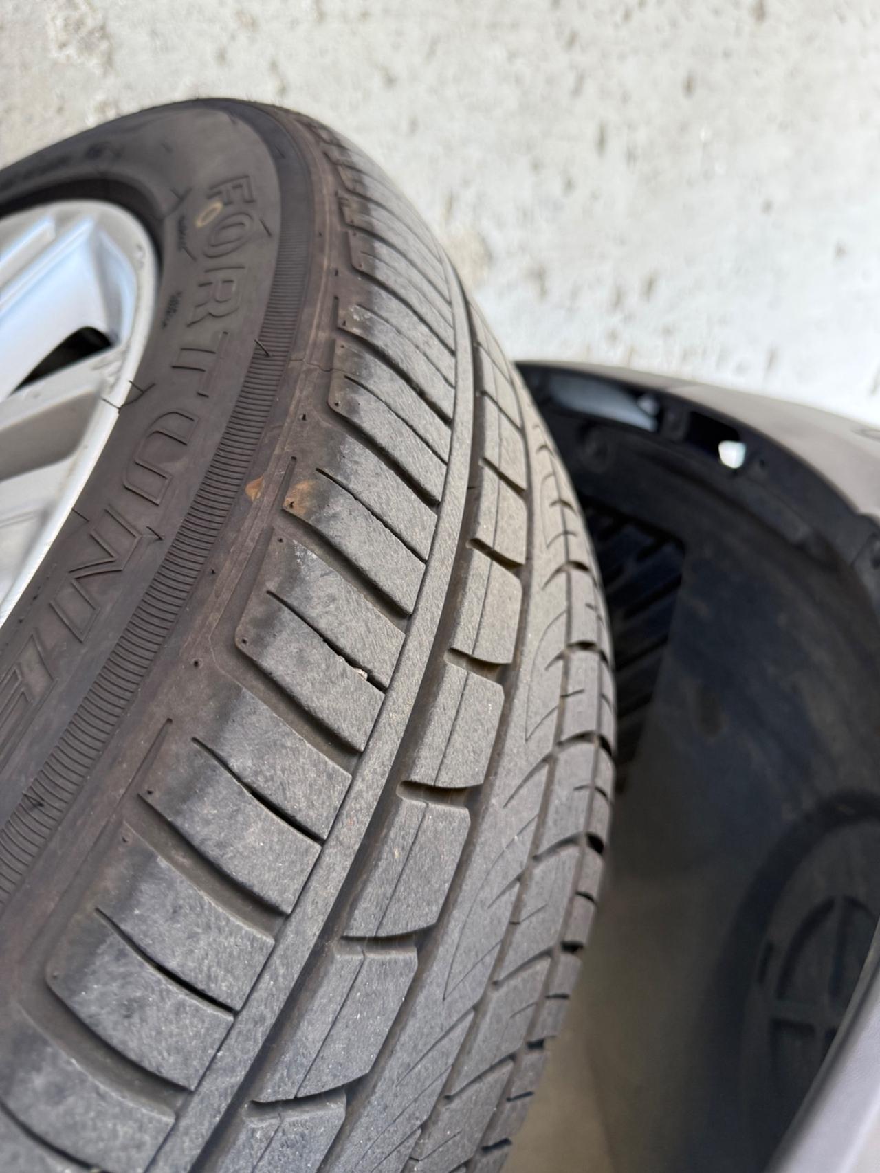 Mini Cooper Countryman 1.5 Hype CAMBIO AUTO UNICO PROP