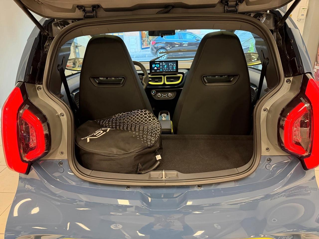 Xev Yoyo Pro rate da 150 al mese