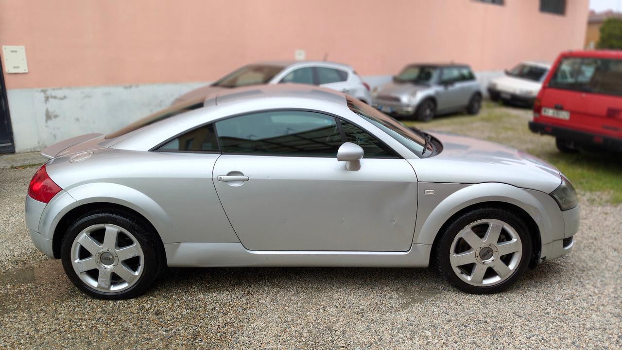 Audi TT 1.8 T 180 CV