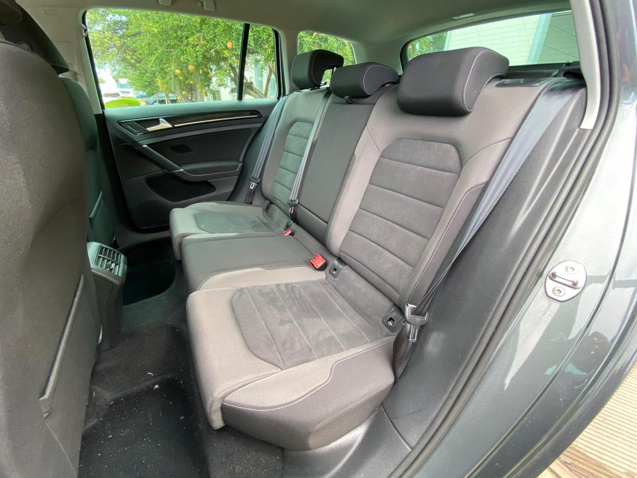 Volkswagen Golf Variant 1.4 TGI DSG Executive BlueMotion