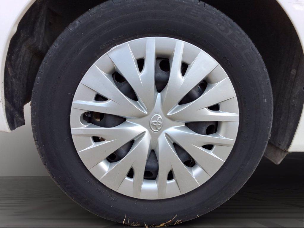 TOYOTA Yaris 1.5h active del 2023