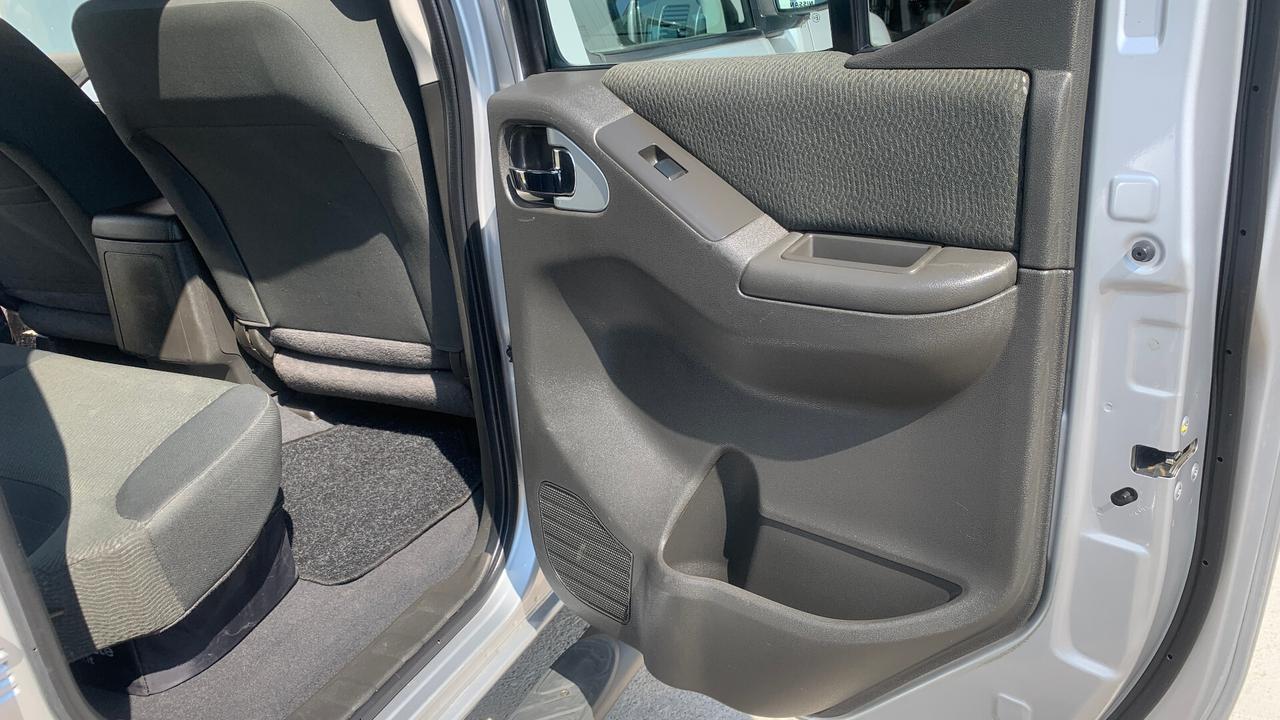 Nissan Navara 2.5 dCi 190CV 4 porte Double Cab Sport