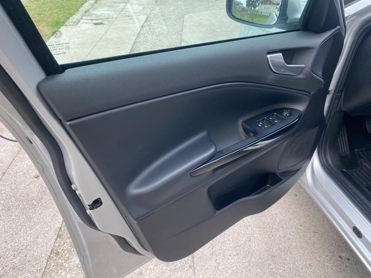 Alfa Romeo Giulietta 1.6 JTDm x neo patentati