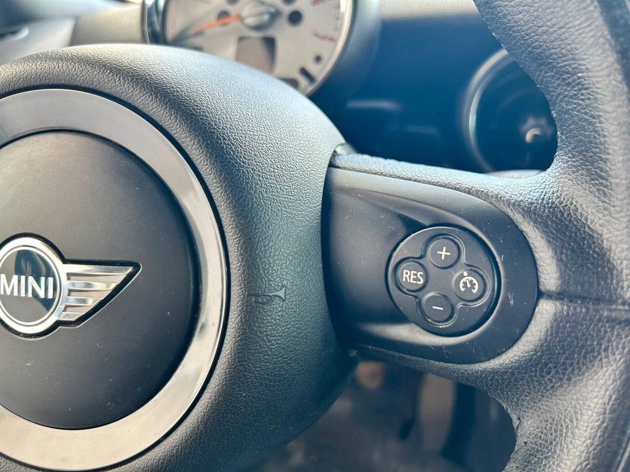 Mini COOPER D 1.6 X NEOPATENTATI 2013