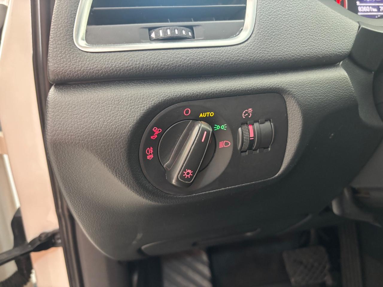 Audi Q3 2.0 TDI 120 CV Sport xeno navi automatica